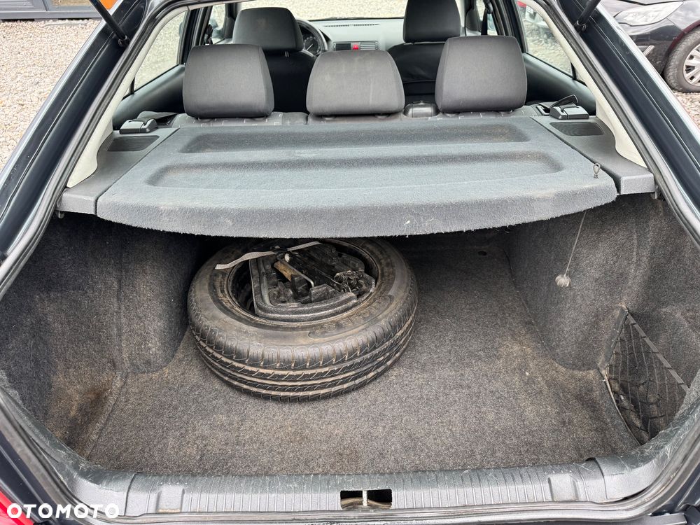 Skoda Octavia 1.6 Tour - 16