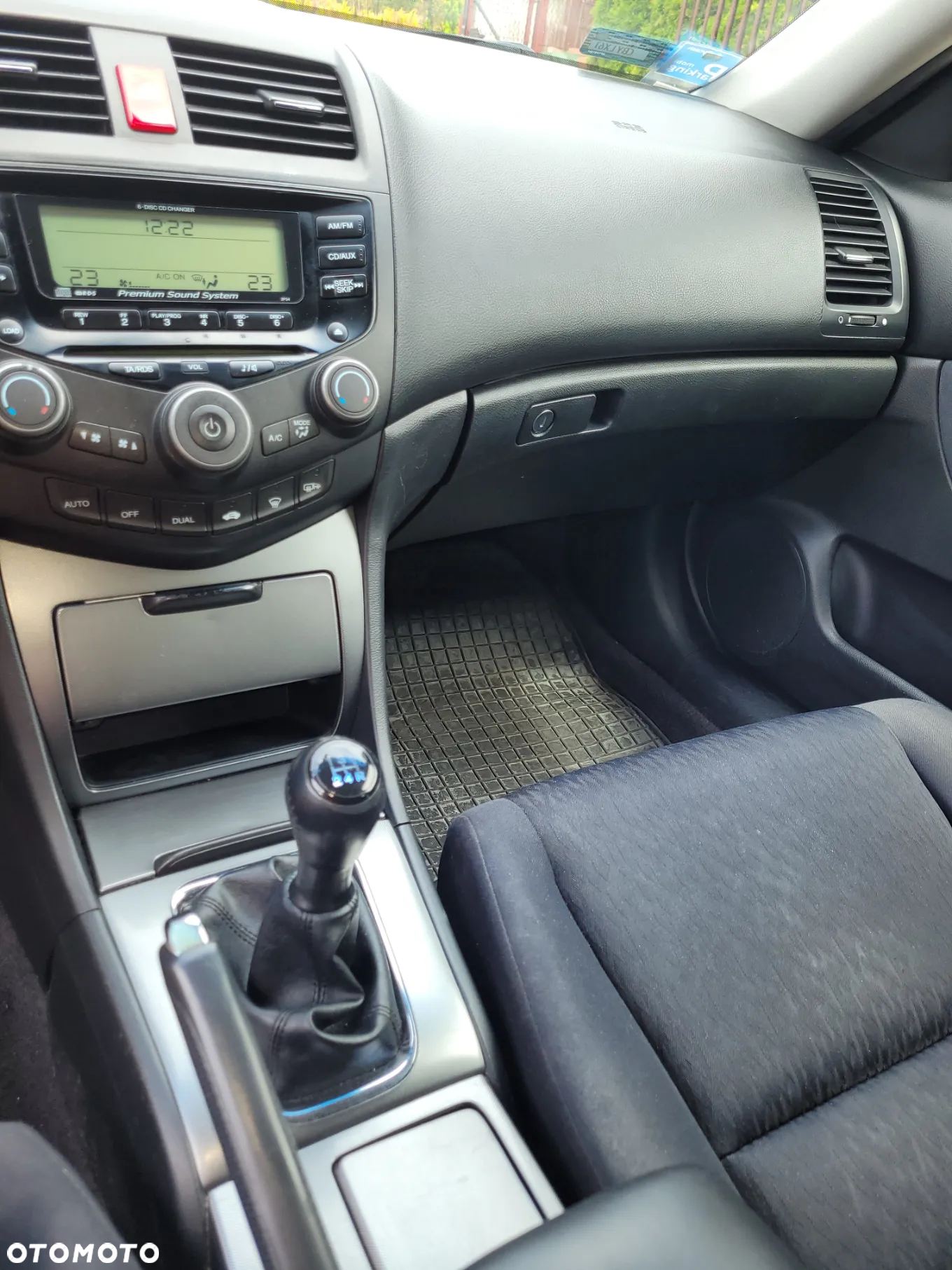 Honda Accord 2.0 Executive - 11