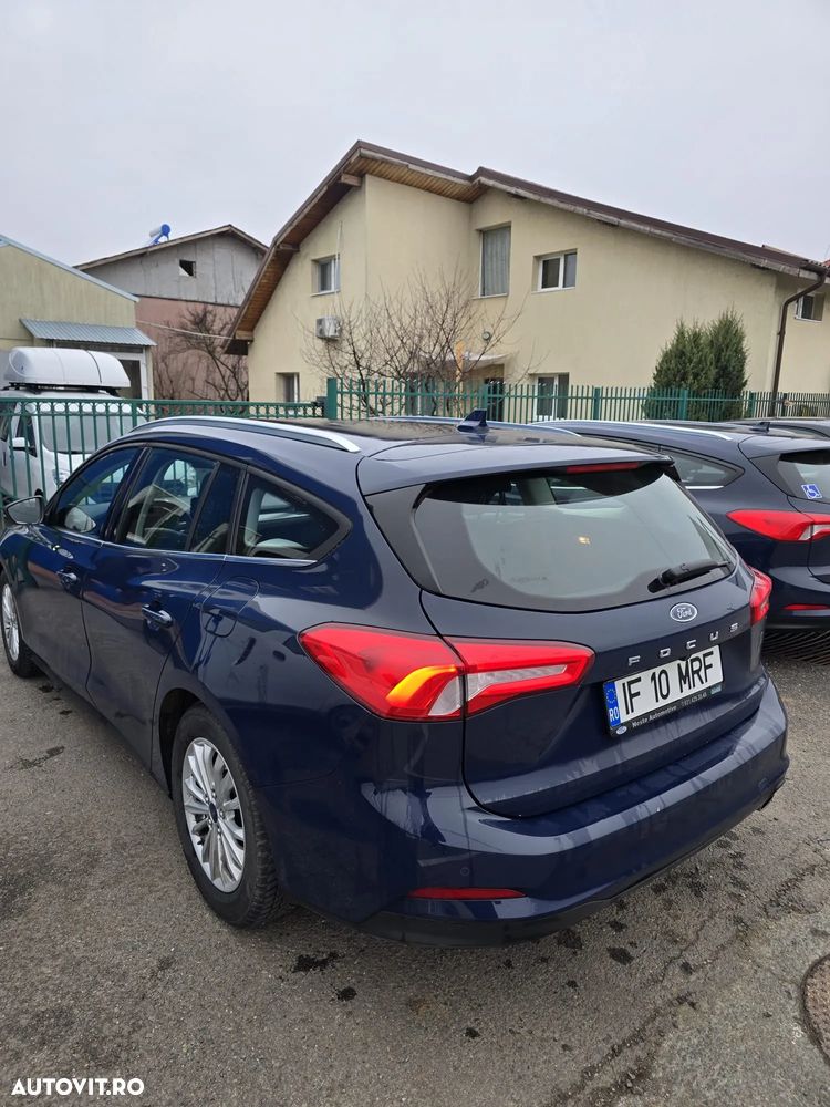 Ford Focus 1.0 EcoBoost Titanium Business - 4