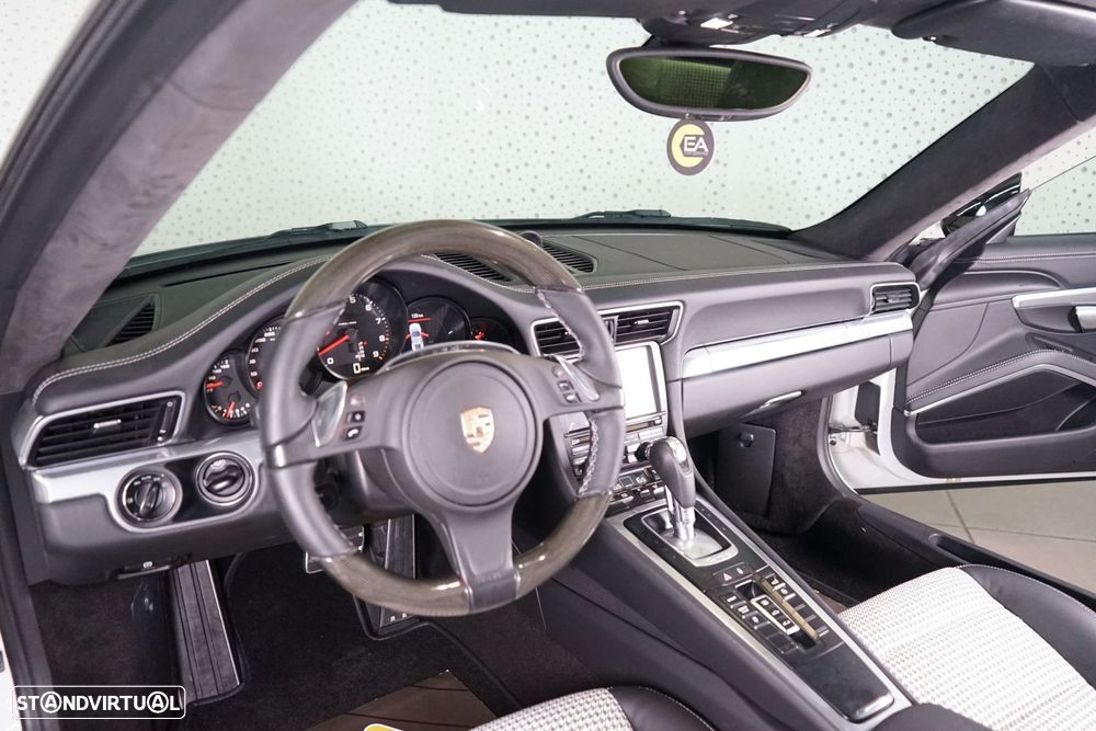Porsche 911 (991) Carrera 2 PDK - 16