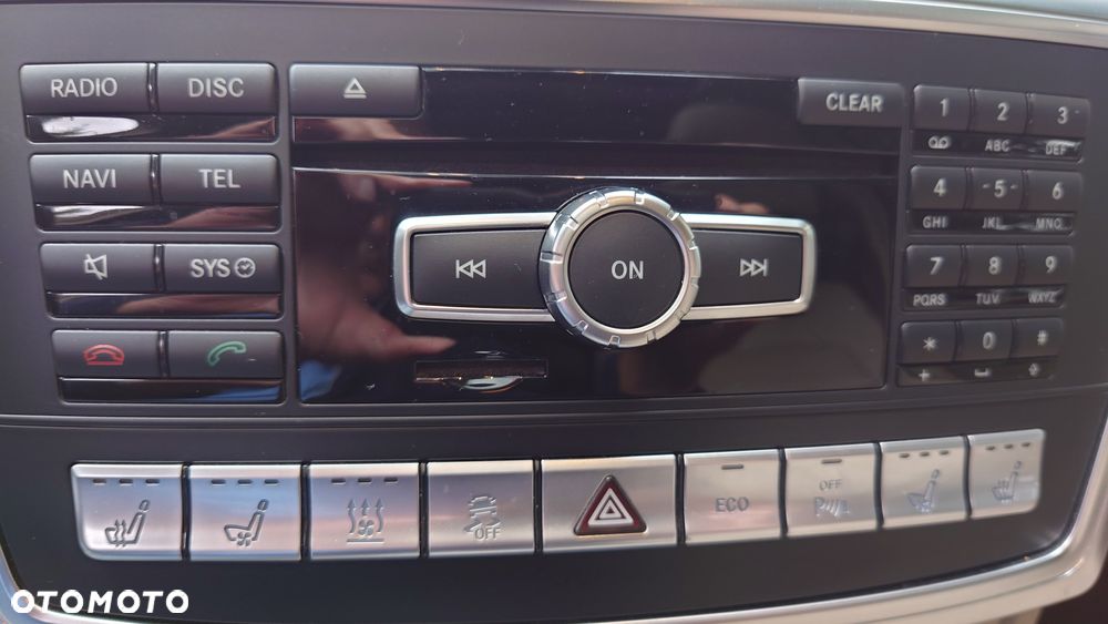 Mercedes-Benz GL - 12