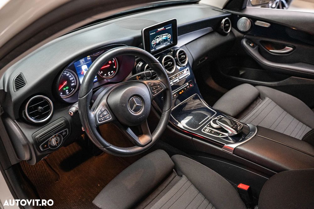Mercedes-Benz C 220 d 9G-TRONIC - 28