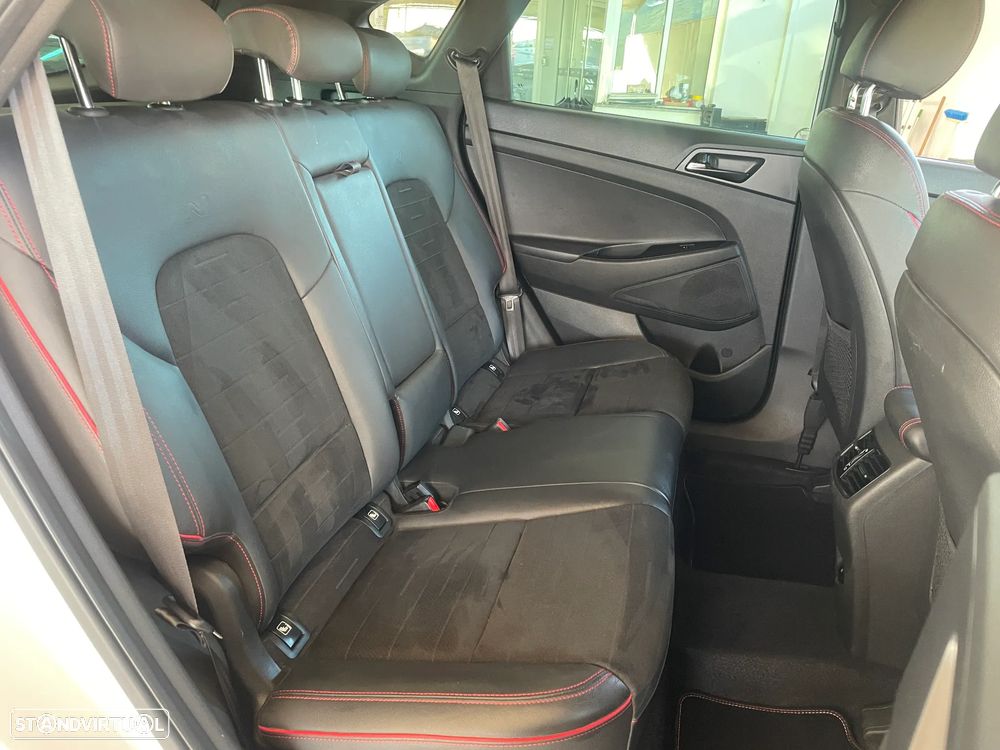 Hyundai Tucson 1.6 CRDi 48V-Hybrid 2WD DCT N Line - 28