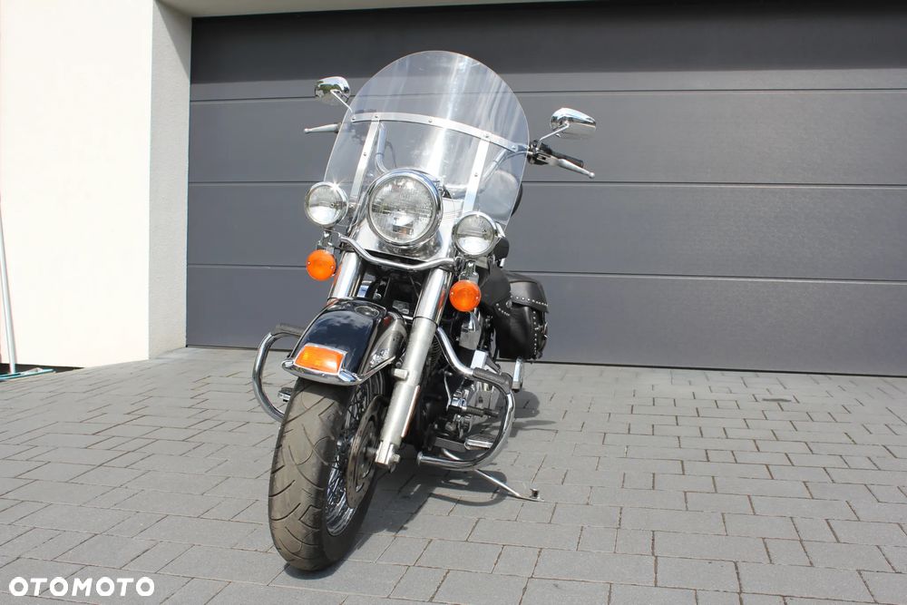 Harley-Davidson Softail Heritage Classic - 16