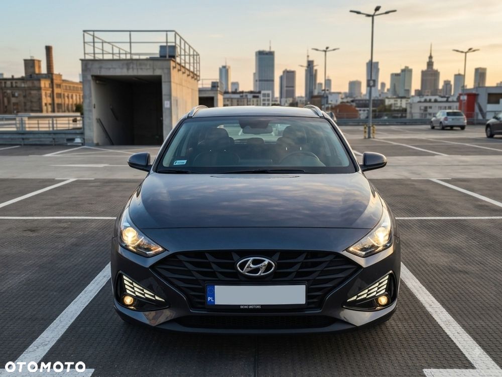 Hyundai i30 1.6 D Classic + DCT - 1