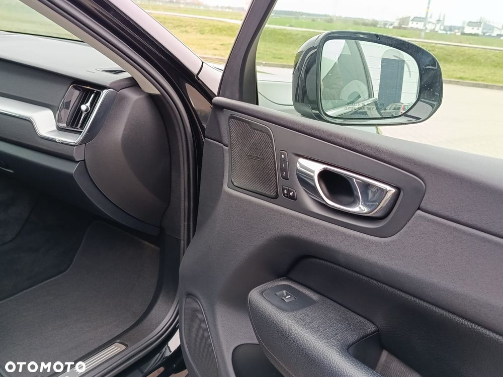 Volvo XC 60 T5 AWD Geartronic Inscription - 24