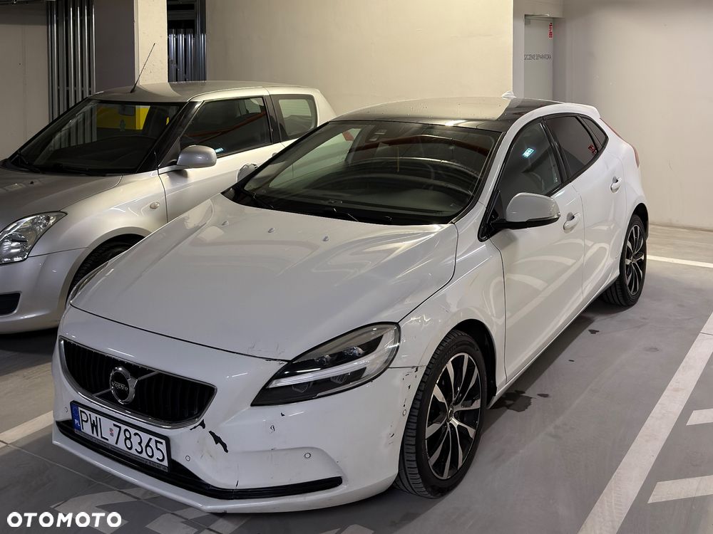 Volvo V40 T3 Geartronic RDesign - 15