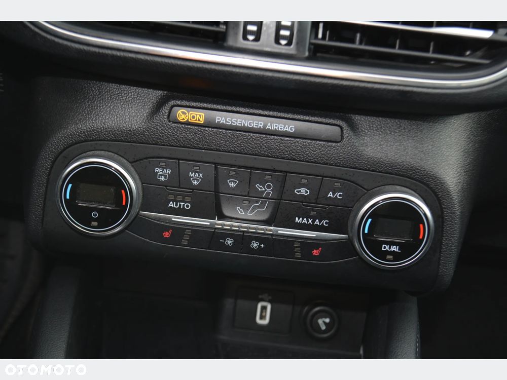 Ford Focus - 14