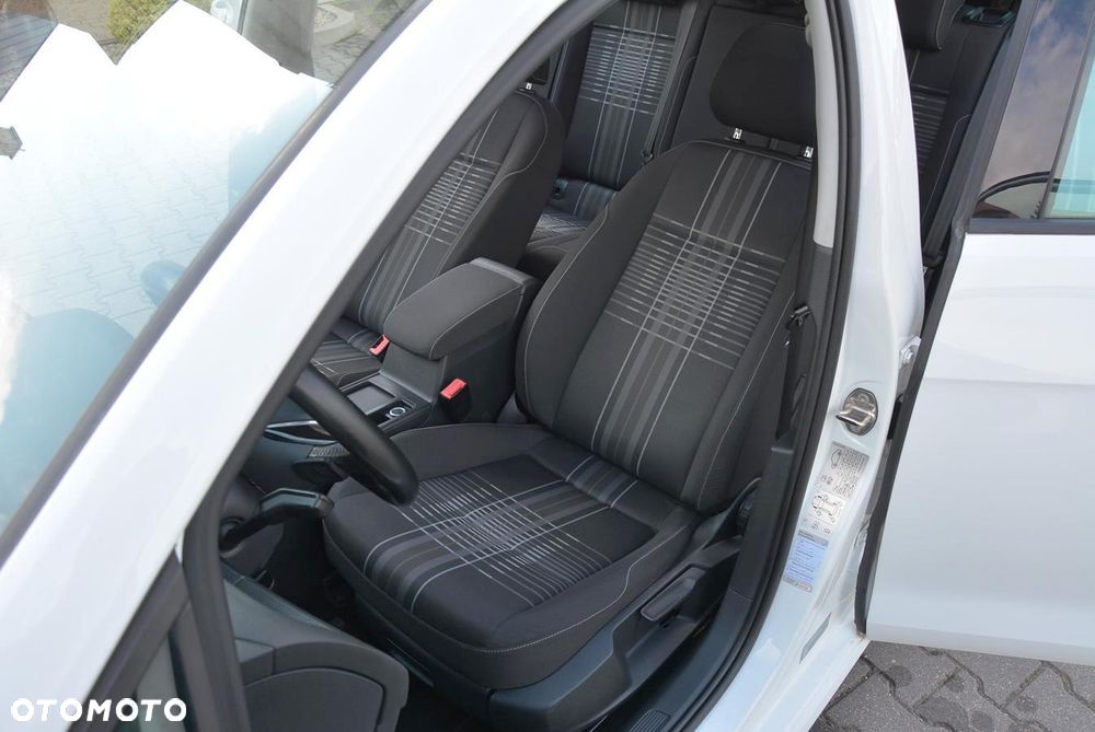 Volkswagen Golf 1.6 TDI BlueMotion Technology DSG Lounge - 22