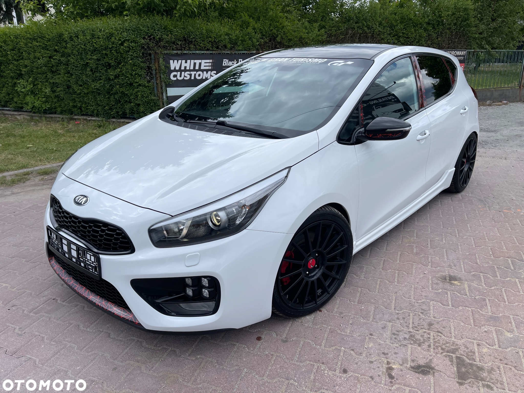 Kia Ceed 1.6 T-GDI GT-Track - 13