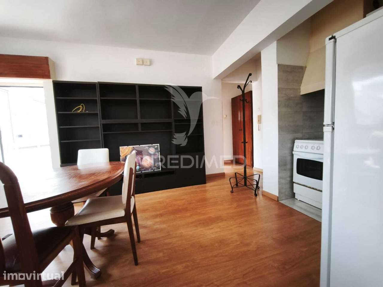 Apartamento T1+1 a 700 m do Metro - Grande imagem: 4/21