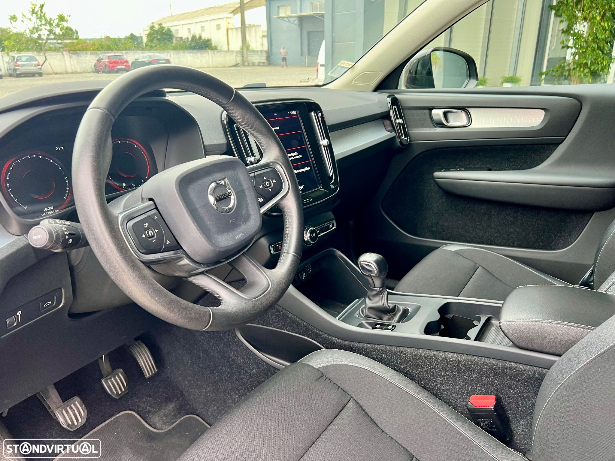 Volvo XC 40 2.0 D3 Momentum - 9