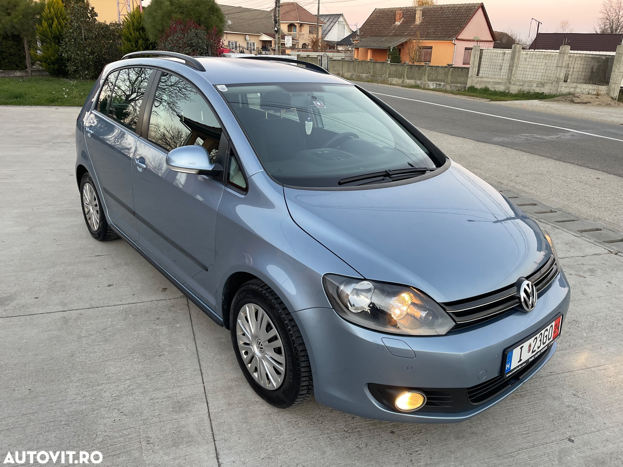 Volkswagen Golf Plus 1.6 TDI DPF BMT Trendline - 13
