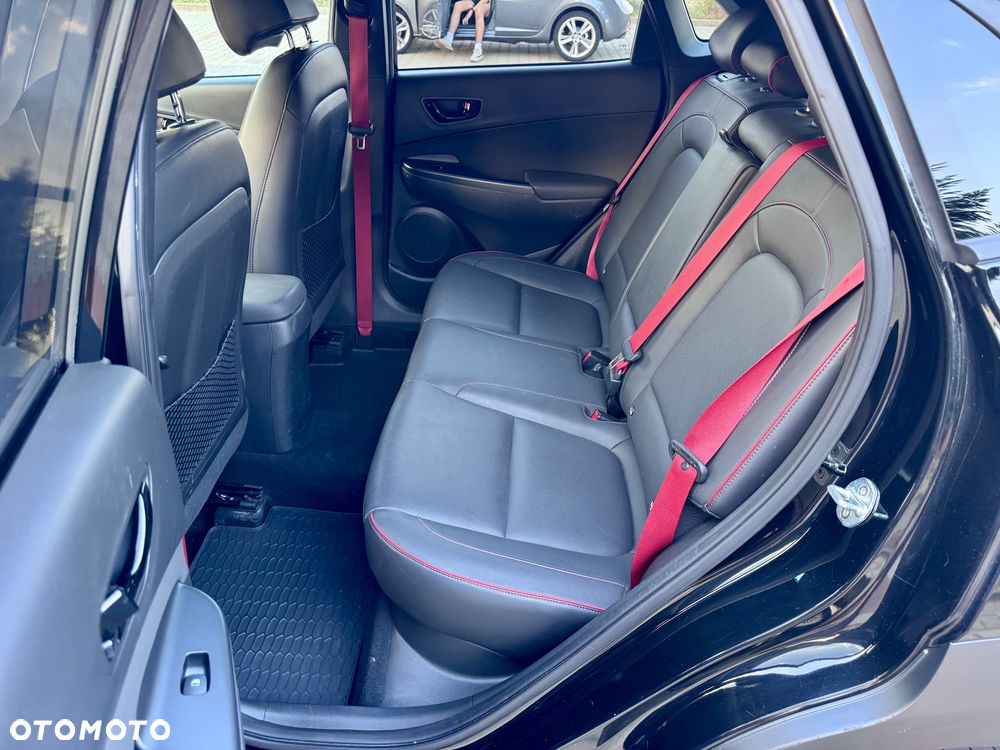 Hyundai Kona - 24