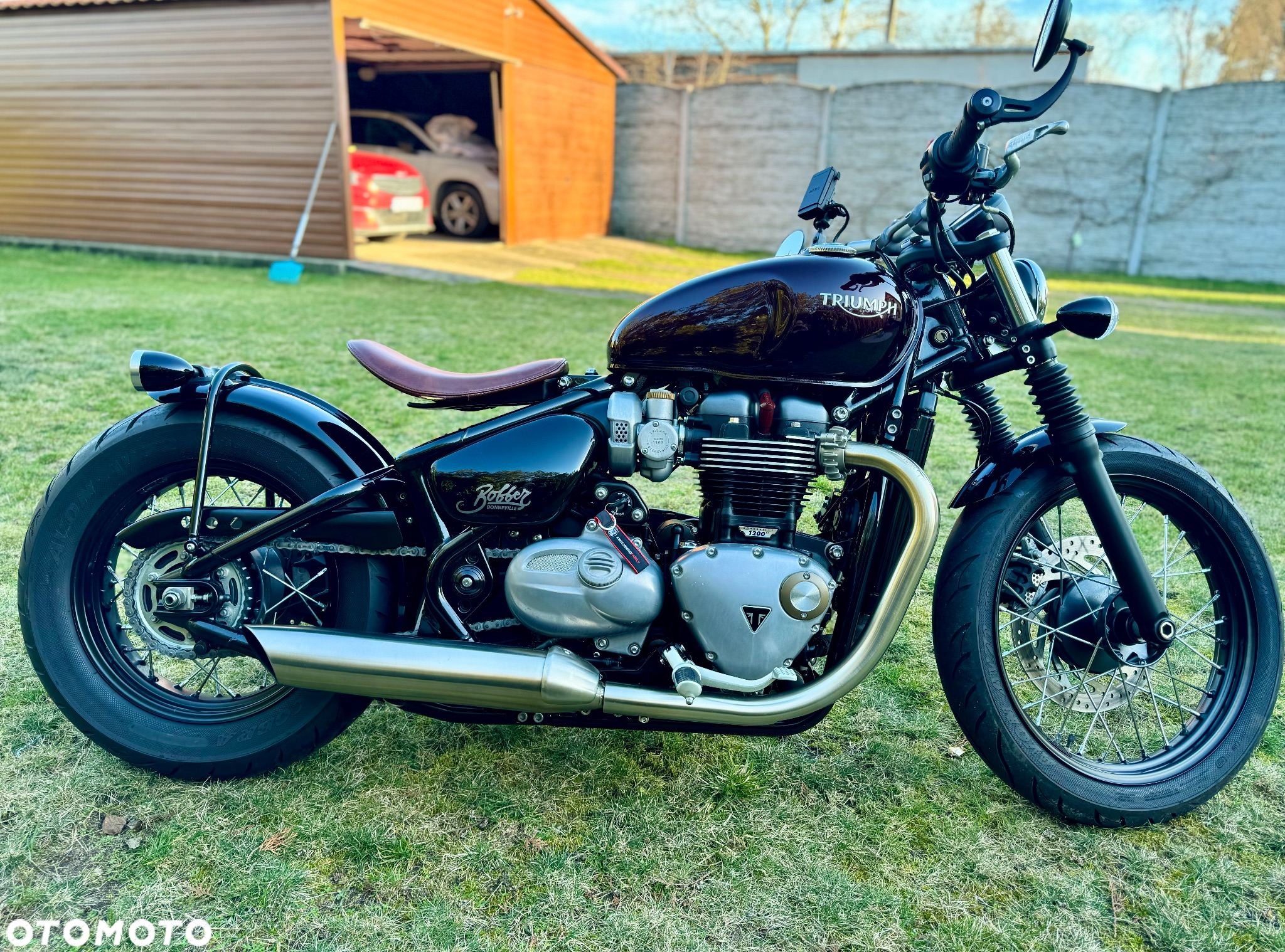 Triumph Bonneville Bobber - 6