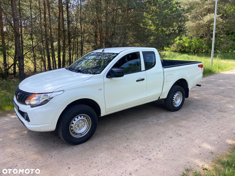 Mitsubishi L200 Pick Up 4x4 S&S Double Cab Basis - 11