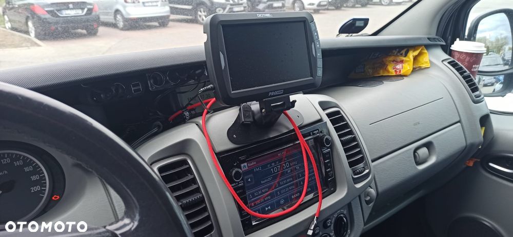 Opel Vivaro - 11