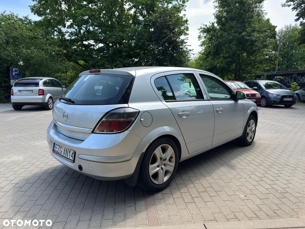 Opel Astra - 4