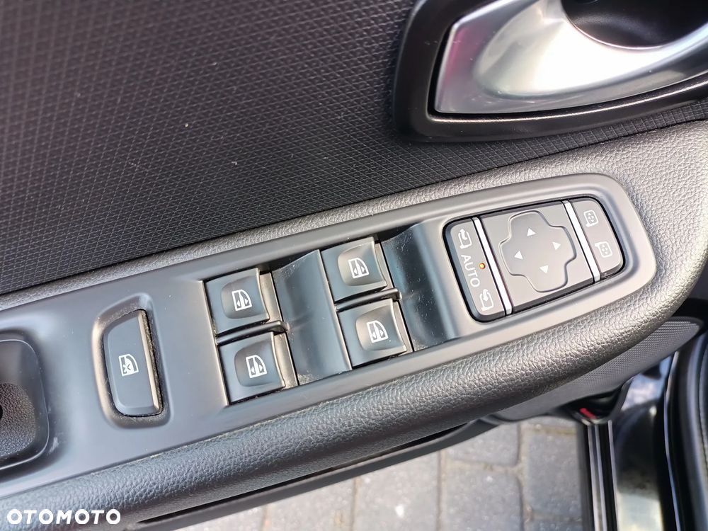 Renault Clio 0.9 TCe Limited - 15