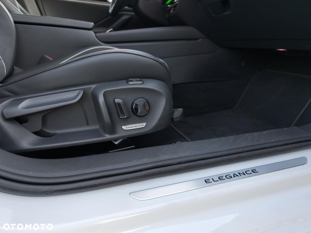 Volkswagen Passat 2.0 TDI SCR DSG Elegance - 34