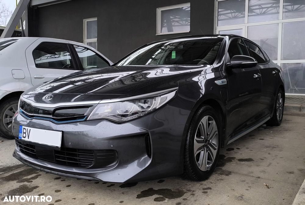Kia Optima - 1