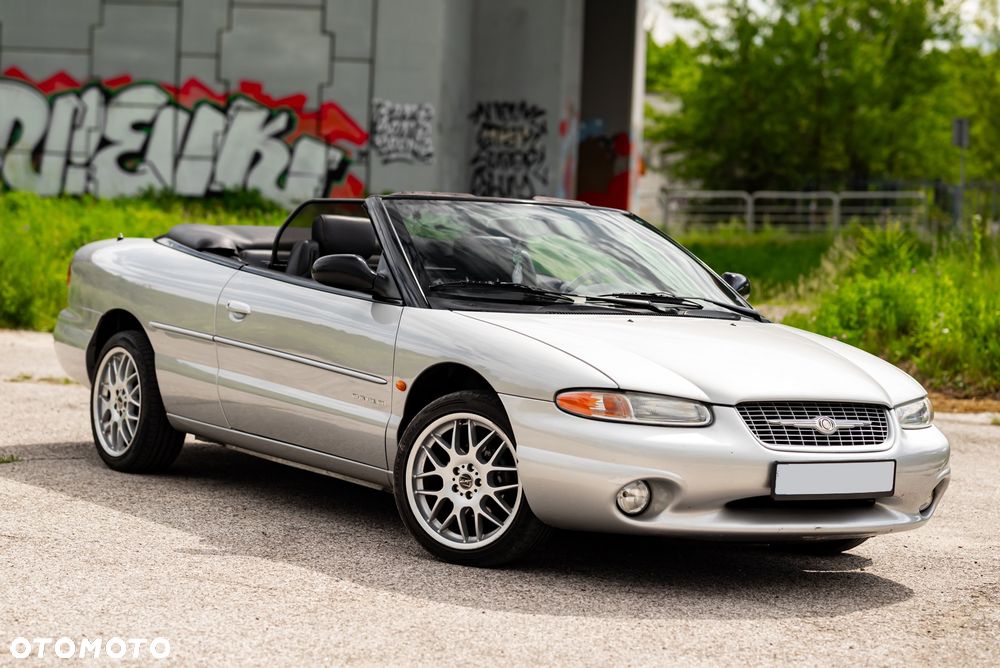 Chrysler Stratus - 5