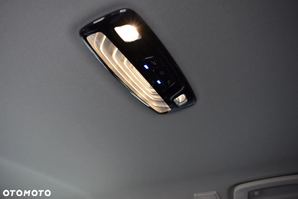 BMW Seria 5 518d Sport Line sport - 23