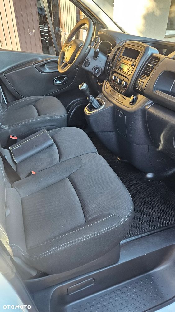 Renault TRAFIC - 11
