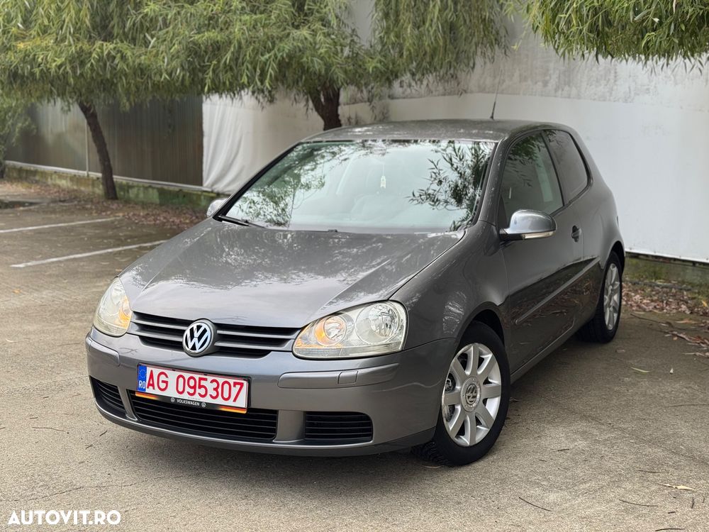 Volkswagen Golf 1.9 TDI Comfortline DSG - 9