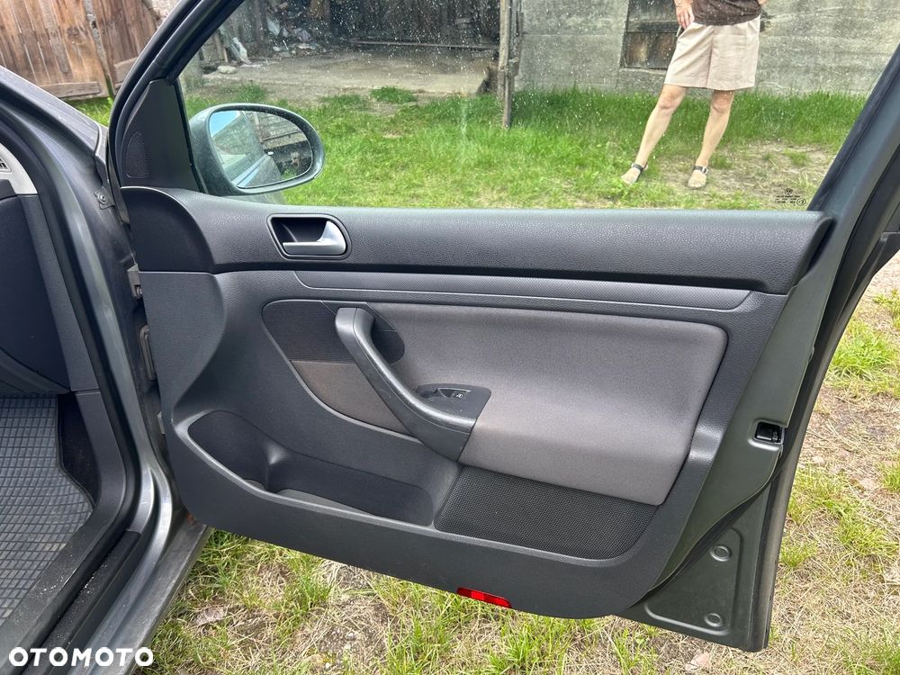 Volkswagen Golf 1.9 TDI Comfortline - 7