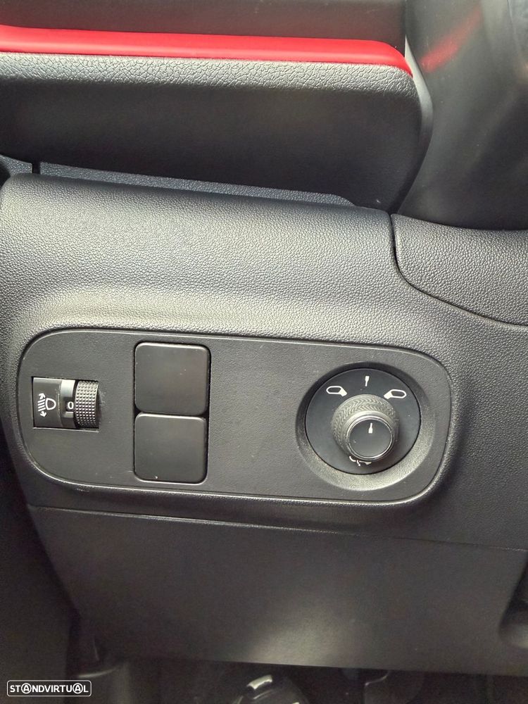 Citroën C3 1.2 PureTech C-Series - 20