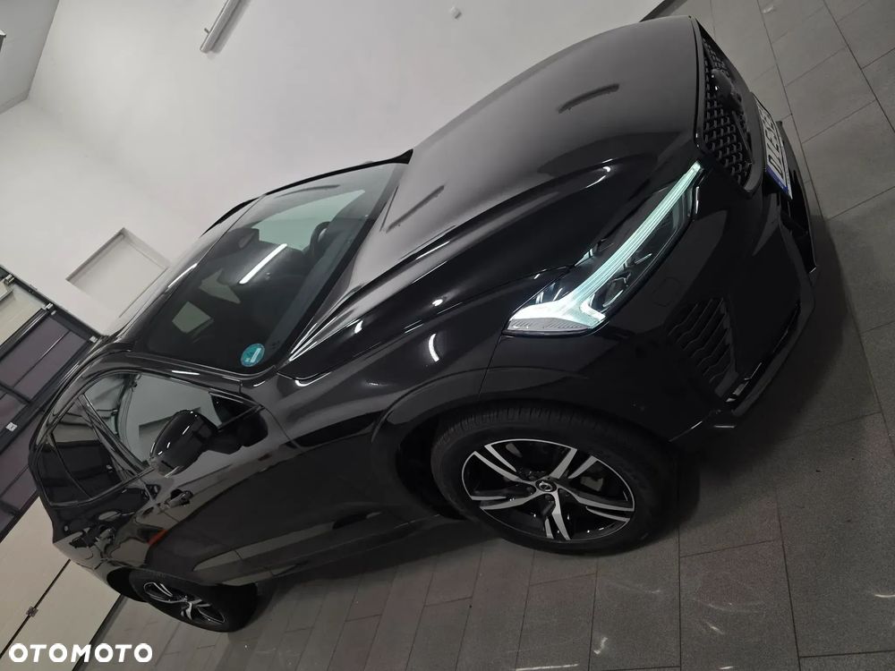 Volvo XC 60 B4 D Plus Dark - 3