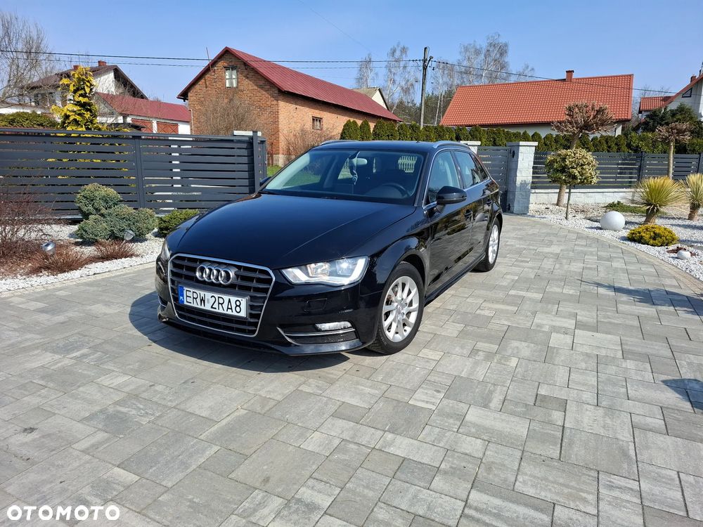 Audi A3 Sportback - 2