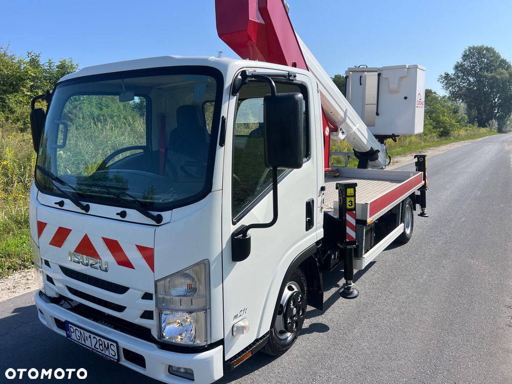 Isuzu M21 - 3