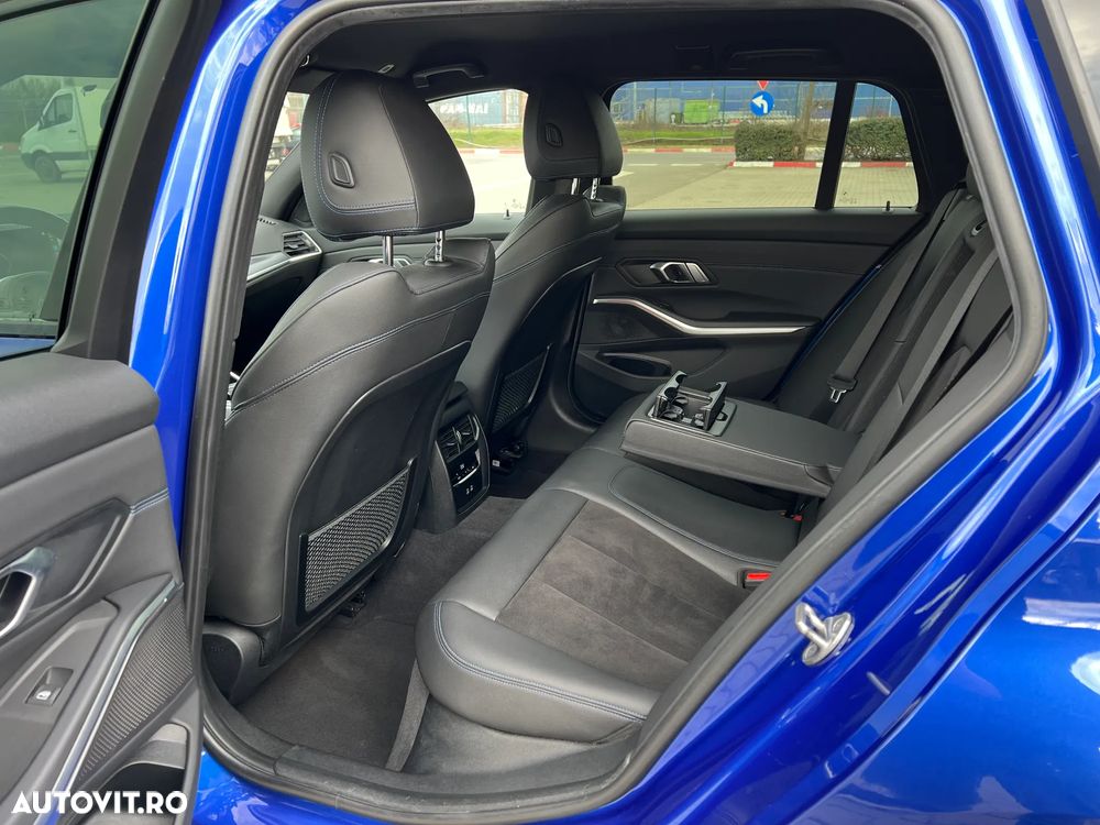 BMW Seria 3 320d xDrive Aut. M Sport - 29