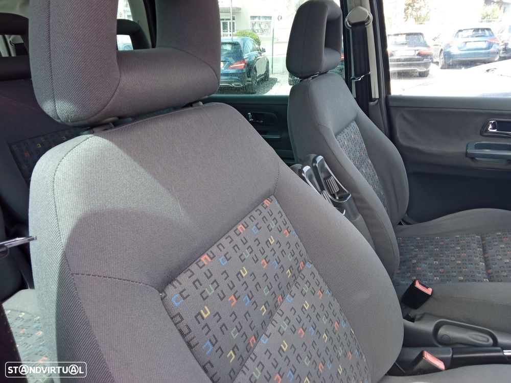 VW Sharan 1.9 TDi Highline - 23
