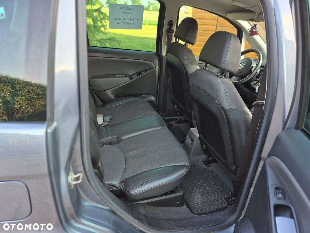 Fiat Idea 1.4 16V Actual - 12
