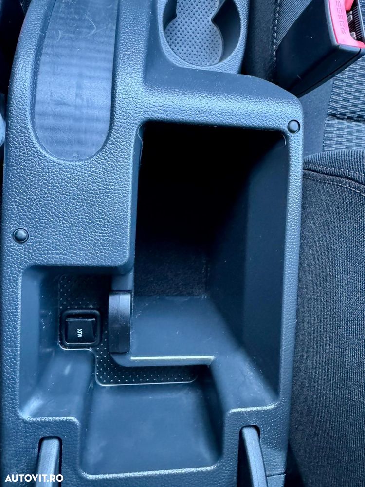 Skoda Octavia Combi 2.0 TDI Elegance Automatic - 31