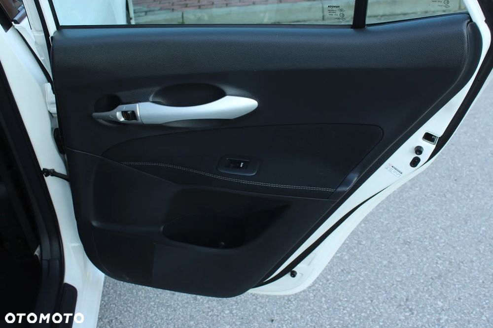 Toyota Auris 1.6 Executive - 33