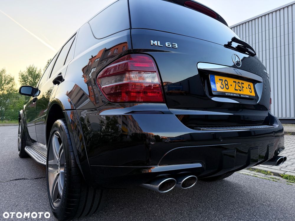 Mercedes-Benz ML 63 AMG 4Matic 7G-TRONIC - 16