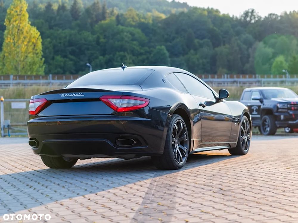 Maserati GranTurismo S Automatik - 2