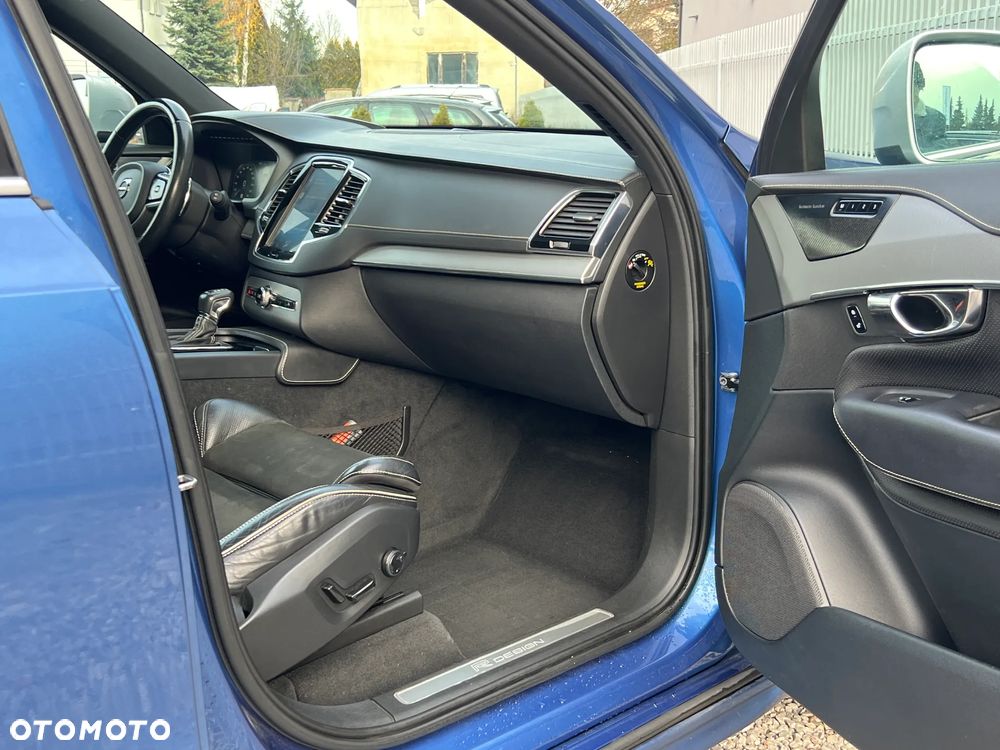 Volvo XC 90 D5 AWD R-Design 7os - 22