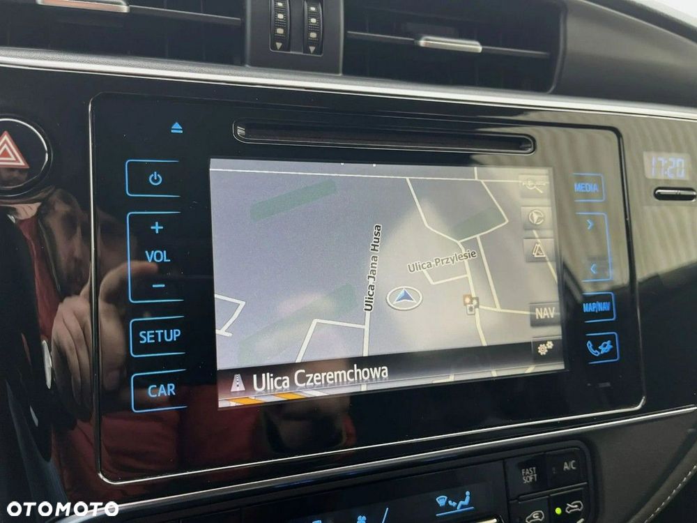 Toyota Auris - 21