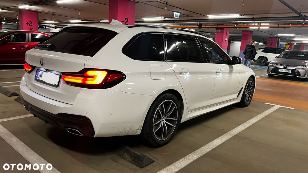 BMW Seria 5 520d xDrive M Sport Edition - 4