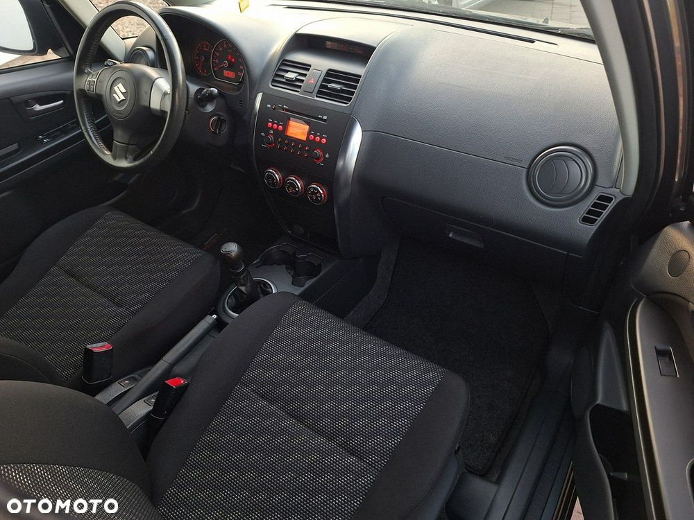 Suzuki SX4 - 8