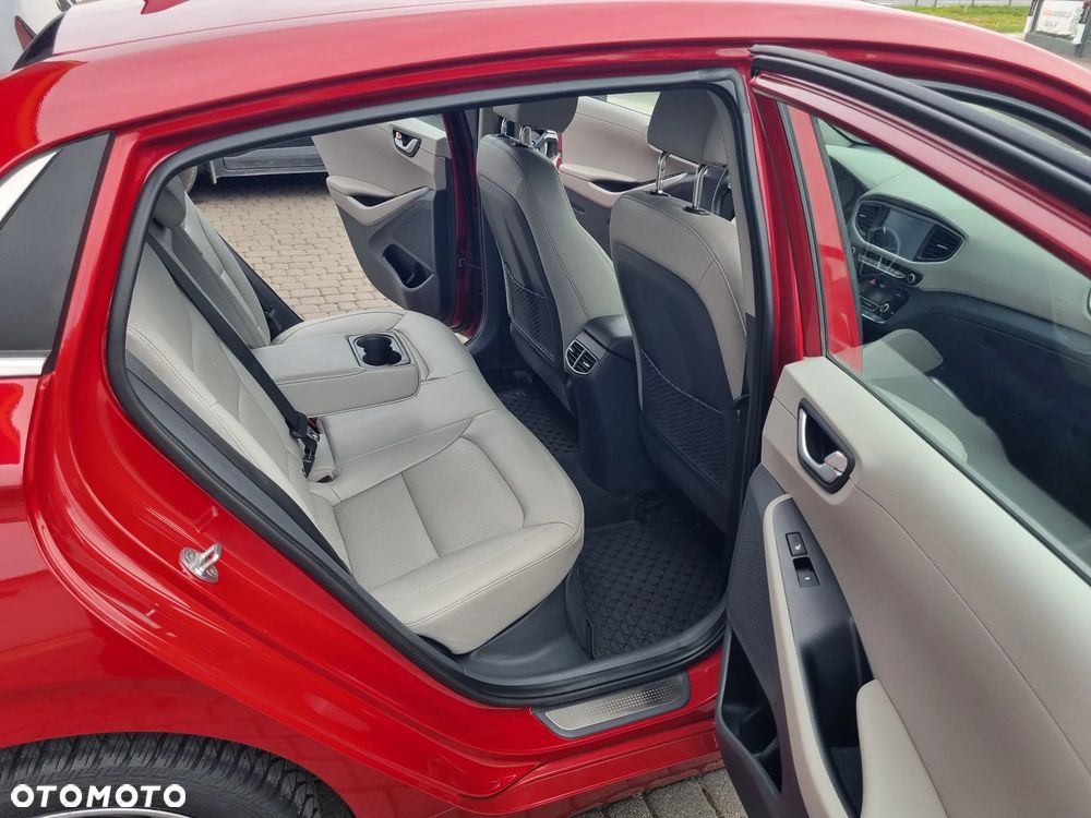 Hyundai IONIQ Hybrid Premium - 8