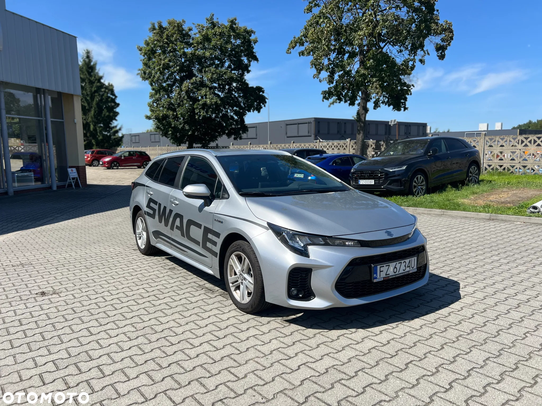 Suzuki Swace 1.8 Hybrid Premium Plus CVT - 2