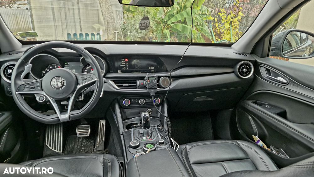 Alfa Romeo Stelvio 2.0 Turbo AWD AT8 Super - 8