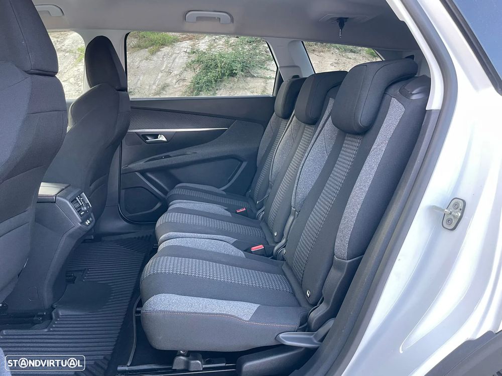 Peugeot 5008 BlueHDI 120 Allure - 13