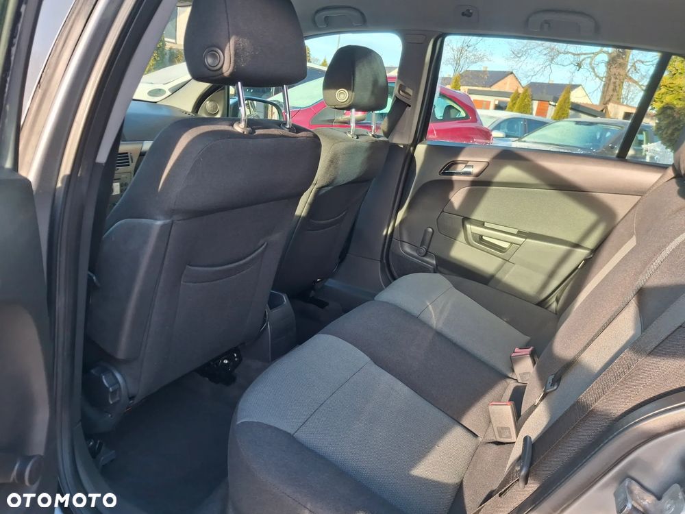 Opel Astra - 24